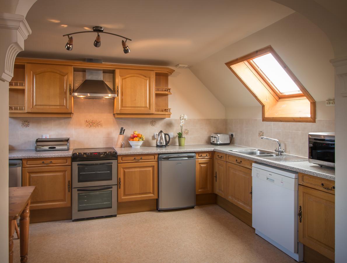 Carden Holiday Cottages - Elgin Crook of Alves Exteriör bild